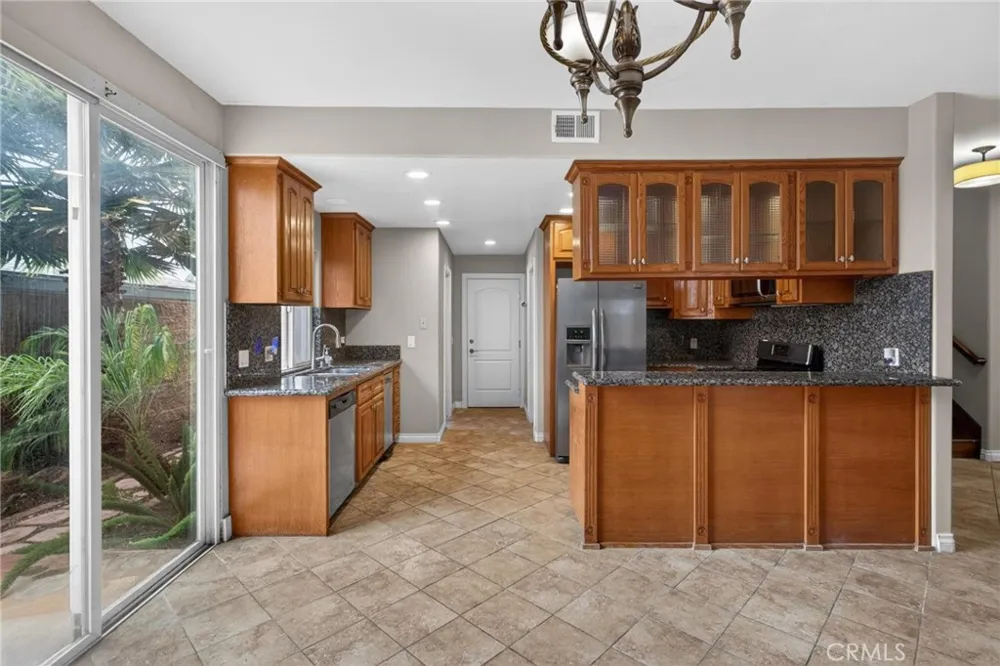 15422 Freeman Avenue Lawndale, CA 90260