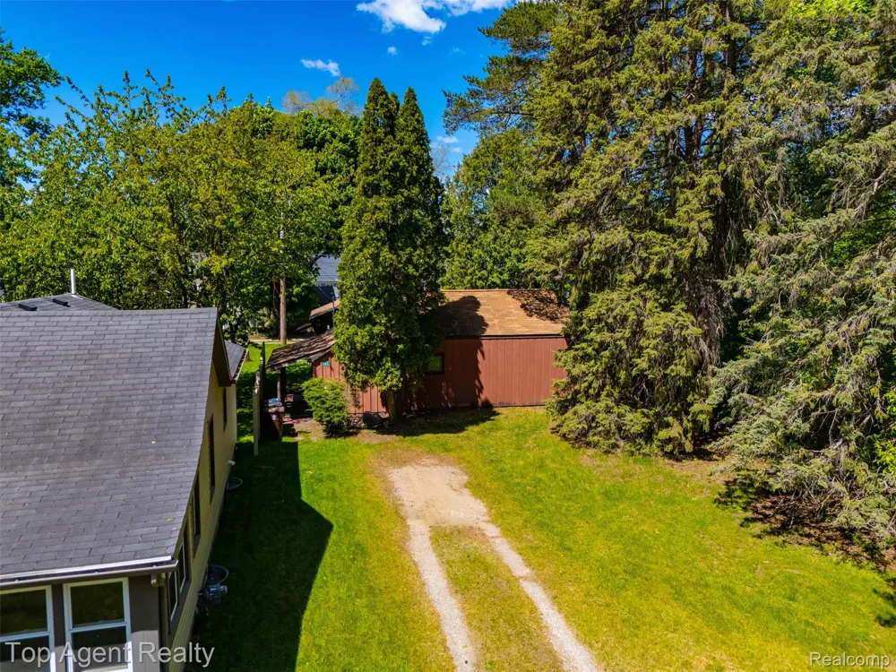 745 Karmada Street Plymouth City, MI 48170