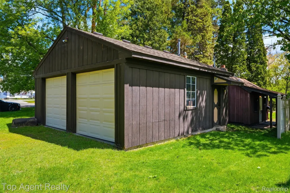 745 Karmada Street Plymouth City, MI 48170