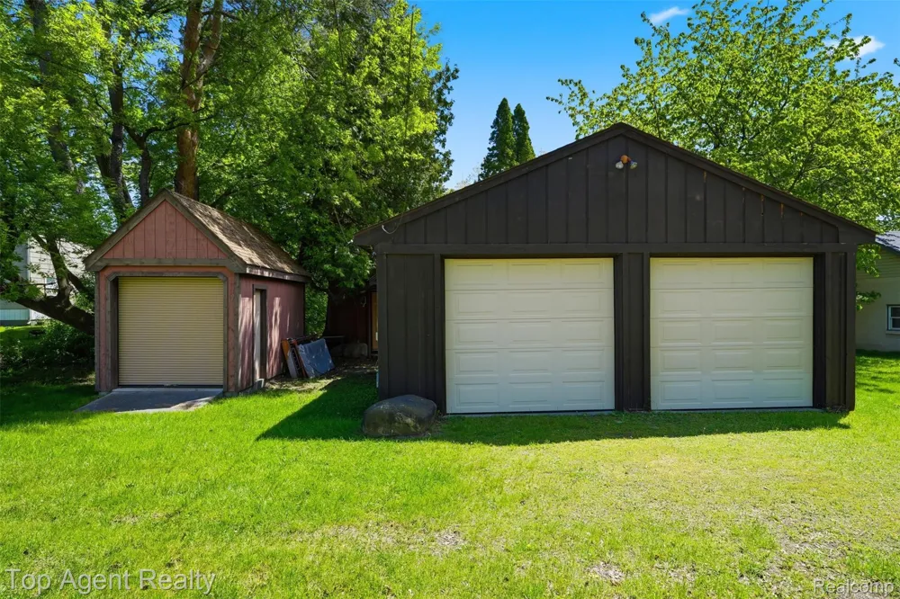 745 Karmada Street Plymouth City, MI 48170