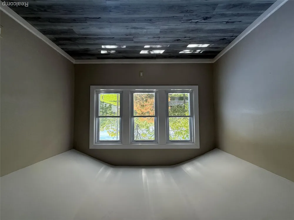 266 W Bennett Avenue Ferndale City, MI 48220
