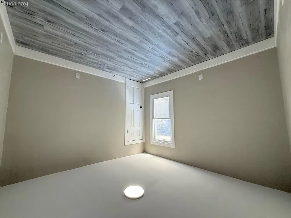 266 W Bennett Avenue Ferndale City, MI 48220