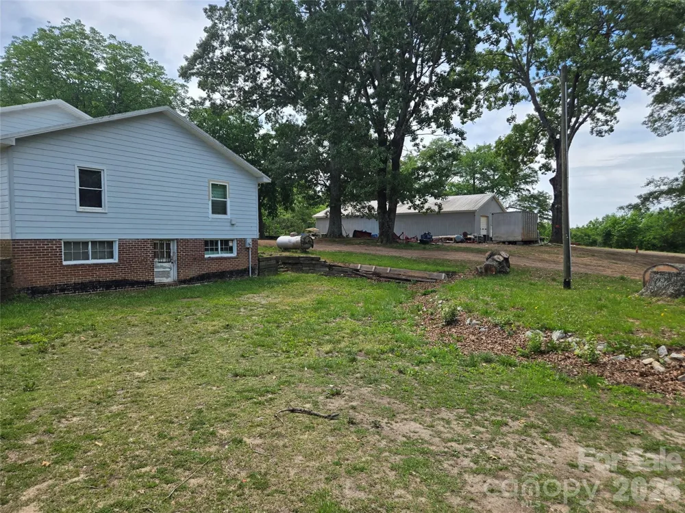 1127 Mountain Street Blacksburg, SC 29702