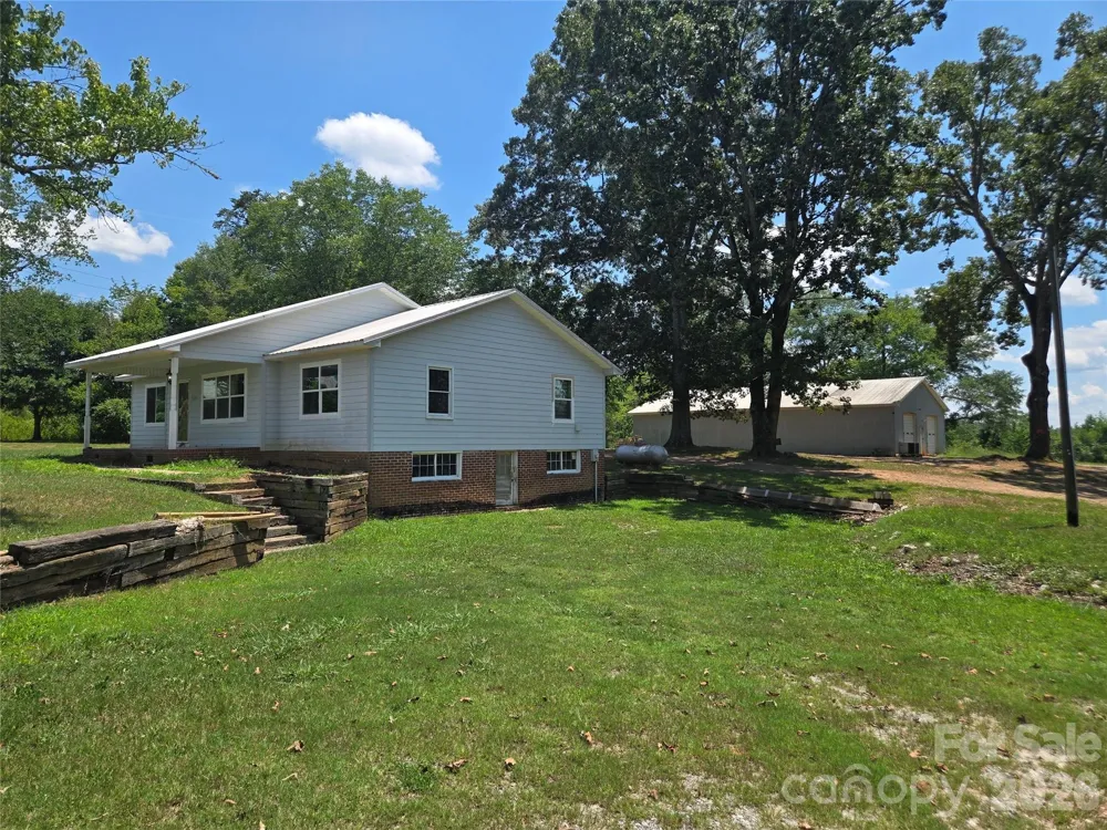 1127 Mountain Street Blacksburg, SC 29702