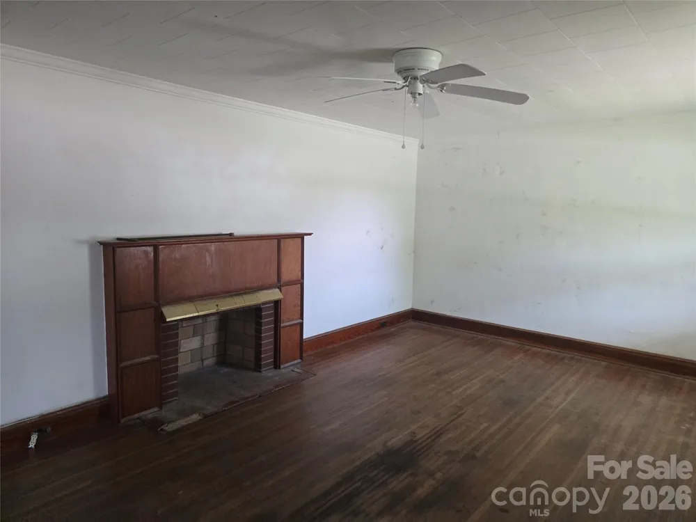1127 Mountain Street Blacksburg, SC 29702