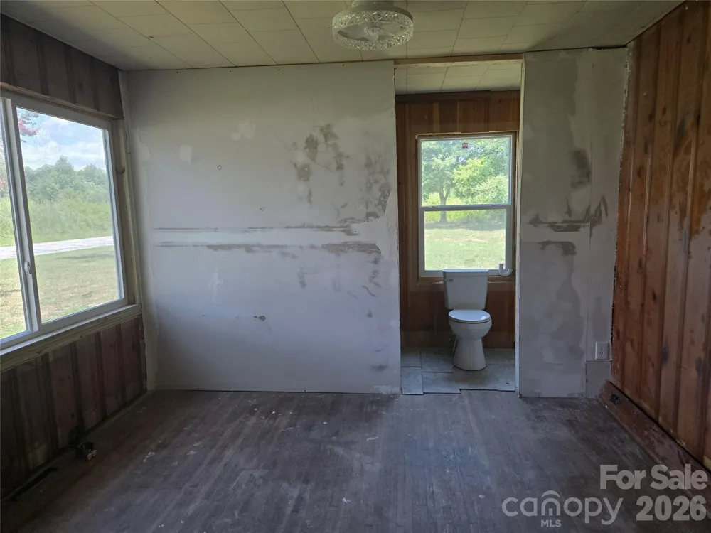 1127 Mountain Street Blacksburg, SC 29702