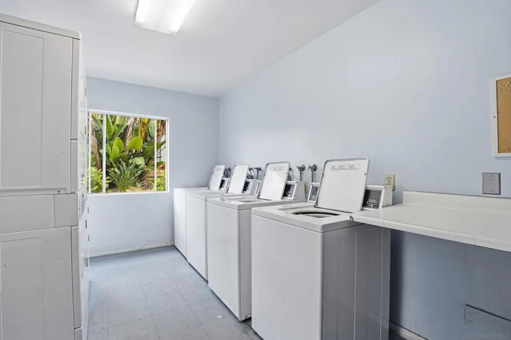 6864 Hyde Park Drive #C San Diego, CA 92119