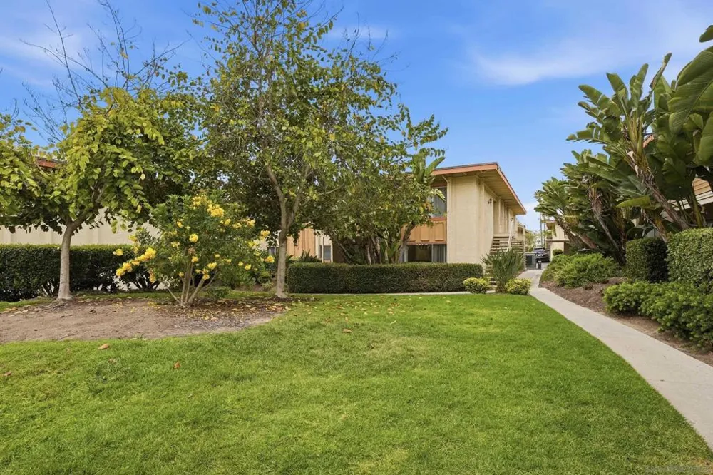 6864 Hyde Park Drive #C San Diego, CA 92119