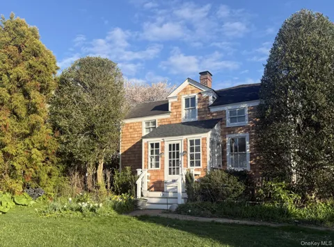 28 Bowden Square