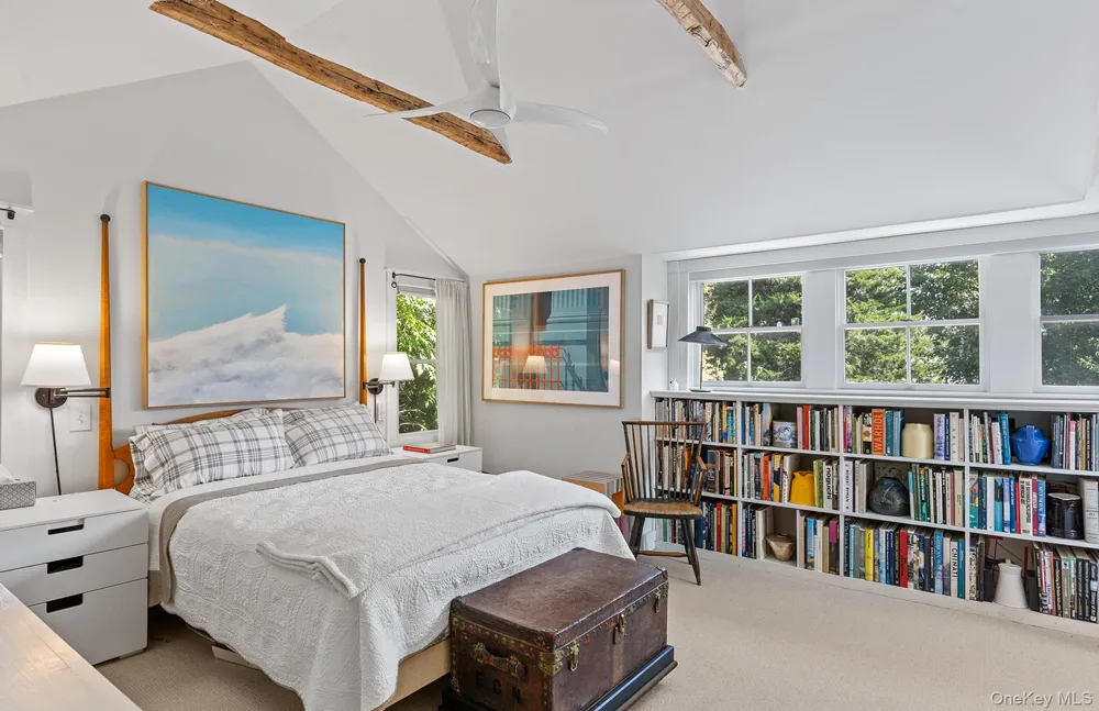 28 Bowden Square Southampton, NY 11968