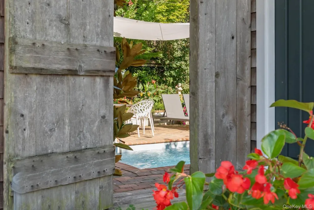 28 Bowden Square Southampton, NY 11968