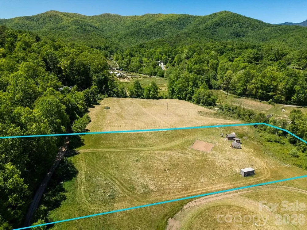 230 Harlow and Cricket Drive Balsam Grove, NC 28708