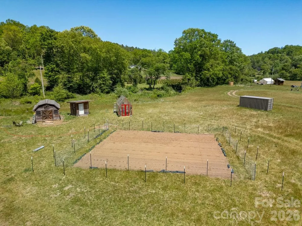 230 Harlow and Cricket Drive Balsam Grove, NC 28708