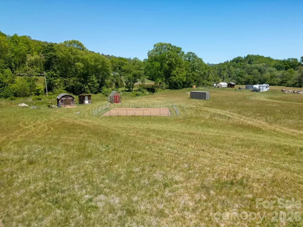 230 Harlow and Cricket Drive Balsam Grove, NC 28708