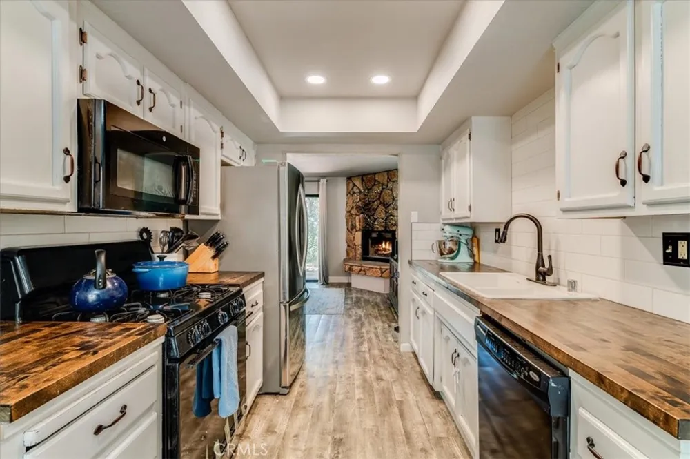 12 Green Court Paso Robles, CA 93446