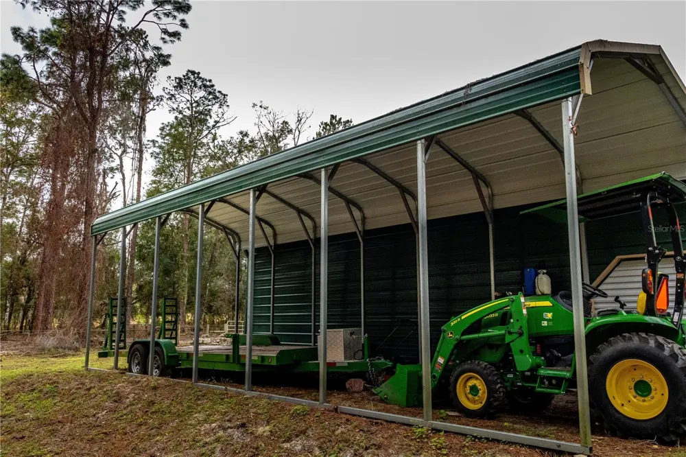 24091 RICHBARN ROAD Brooksville, FL 34601