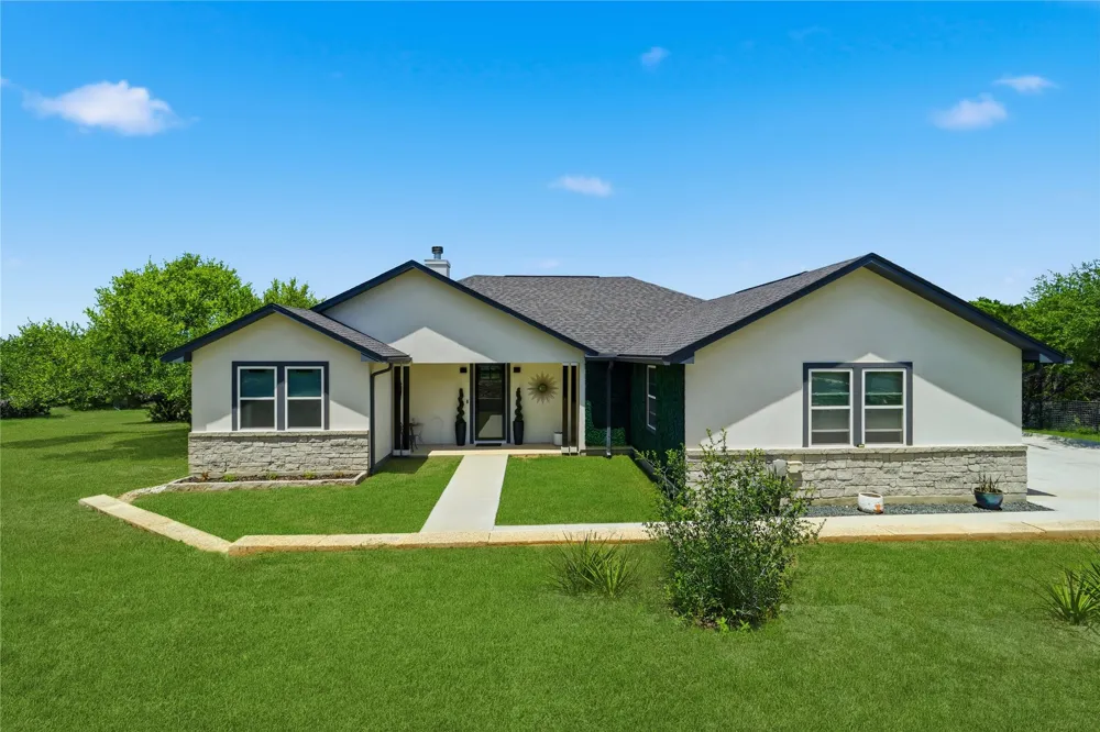 624 JUNIPER CT Fischer, TX 78623