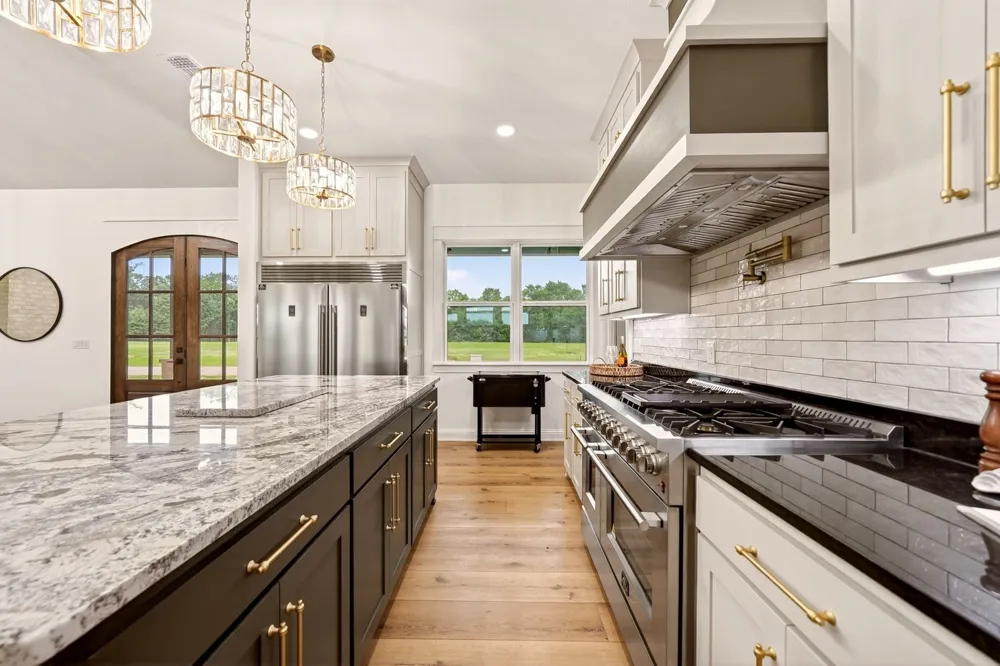 242 Private Road 2712 Mt Pleasant, TX 75455