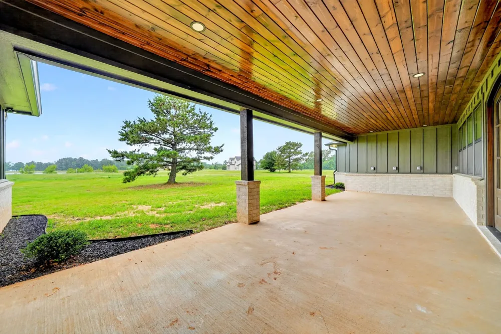 242 Private Road 2712 Mt Pleasant, TX 75455