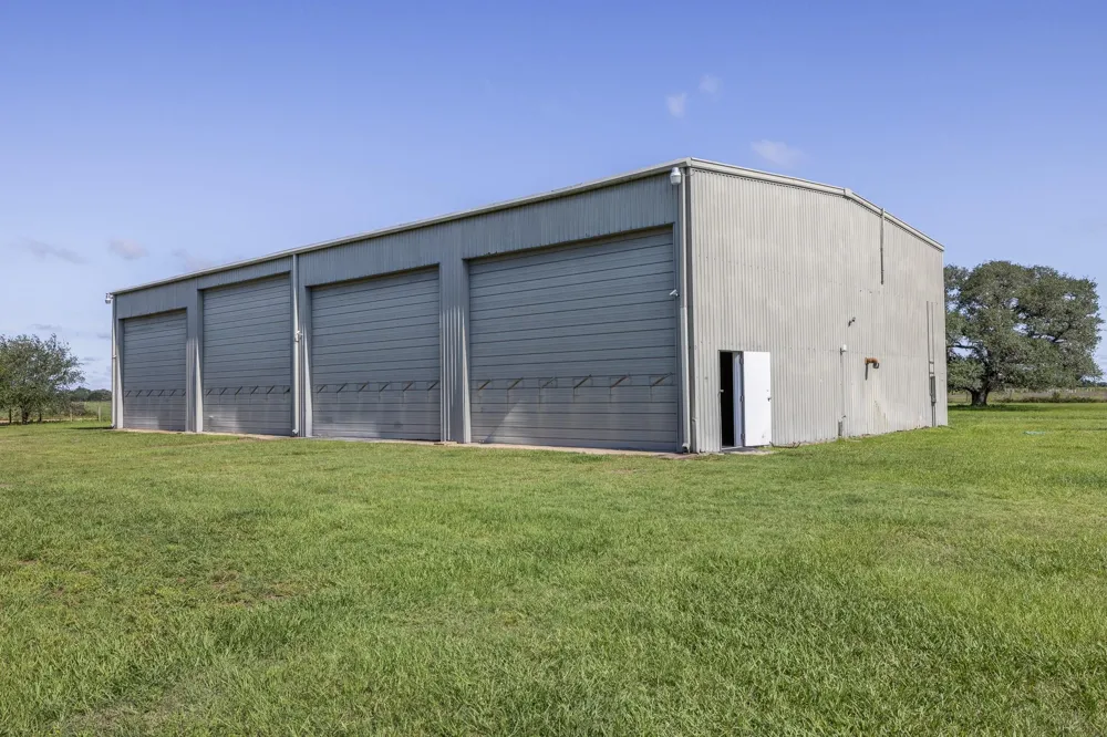 1195 County Road 161 Rock Island, TX 77470