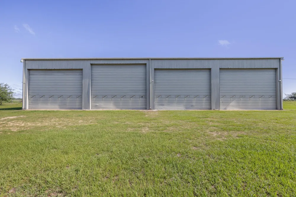 1195 County Road 161 Rock Island, TX 77470