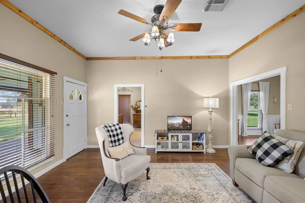 1195 County Road 161 Rock Island, TX 77470