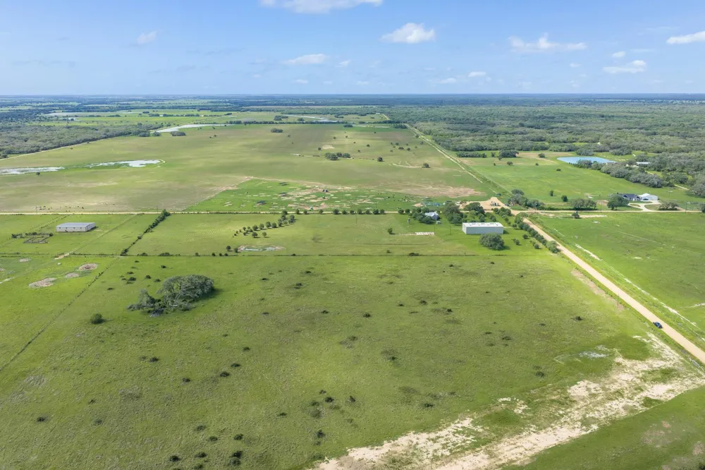 1195 County Road 161 Rock Island, TX 77470