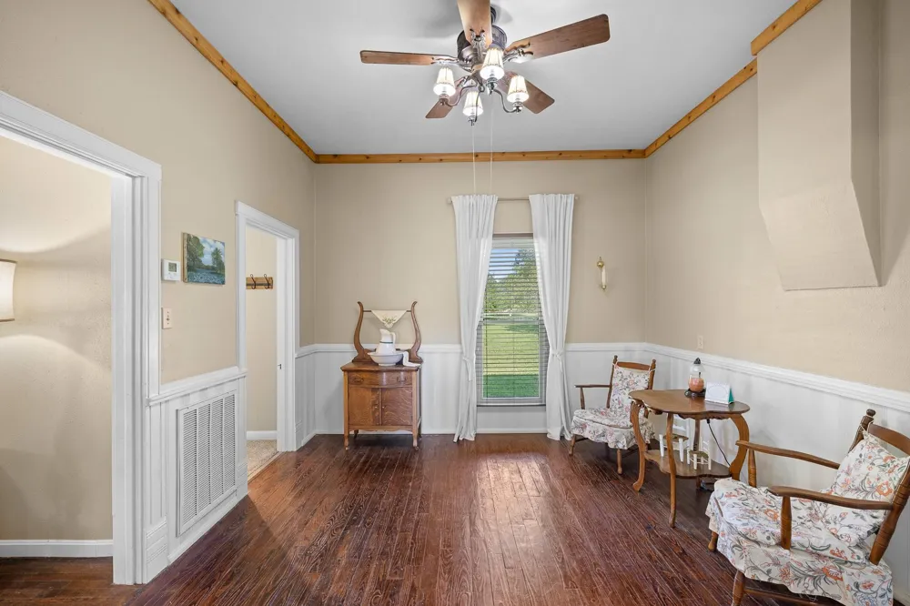 1195 County Road 161 Rock Island, TX 77470