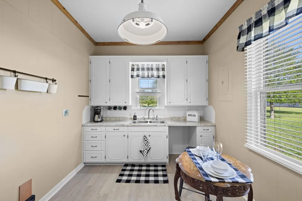 1195 County Road 161 Rock Island, TX 77470