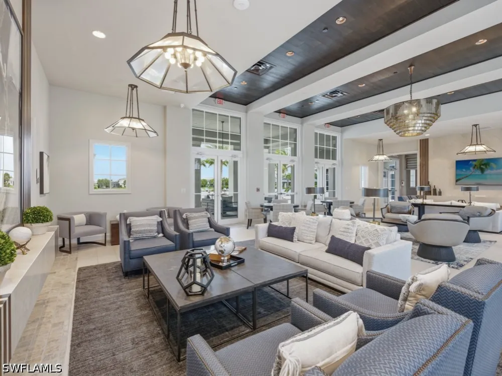 Saint Lucia Drive Naples, FL 34114