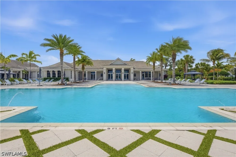 Saint Lucia Drive Naples, FL 34114