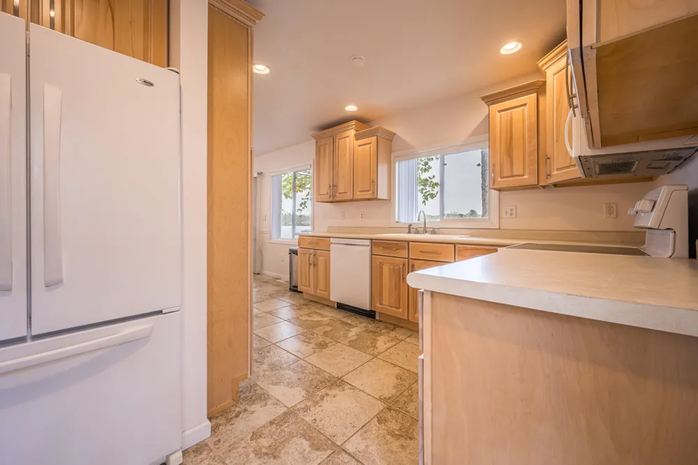 4625 Lake Resort Gladwin, MI 48624