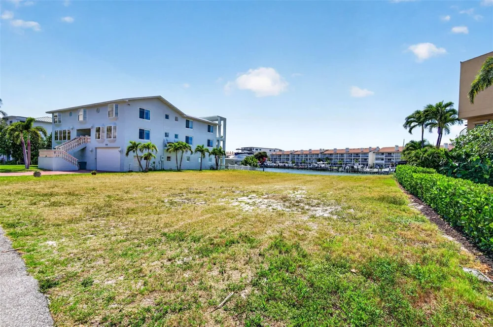 1 1ST AVENUE S Tierra Verde, FL 33715