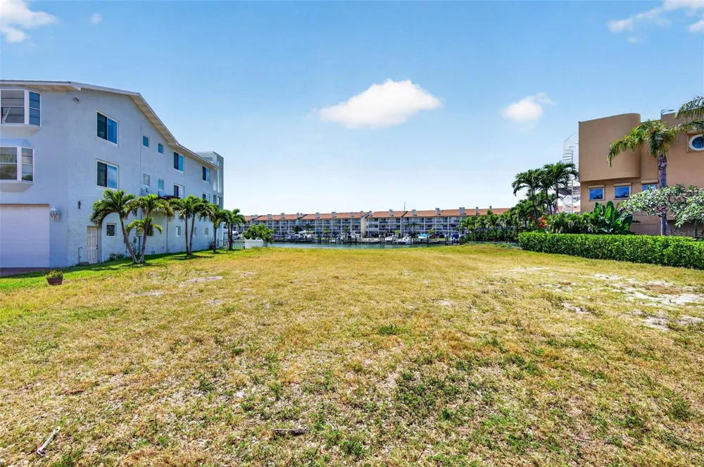 1 1ST AVENUE S Tierra Verde, FL 33715