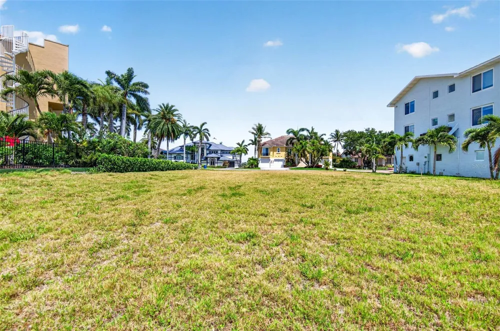 1 1ST AVENUE S Tierra Verde, FL 33715