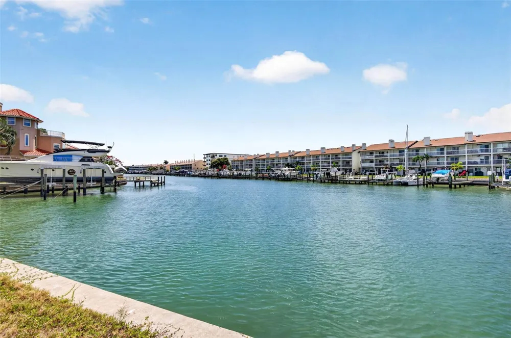 1 1ST AVENUE S Tierra Verde, FL 33715