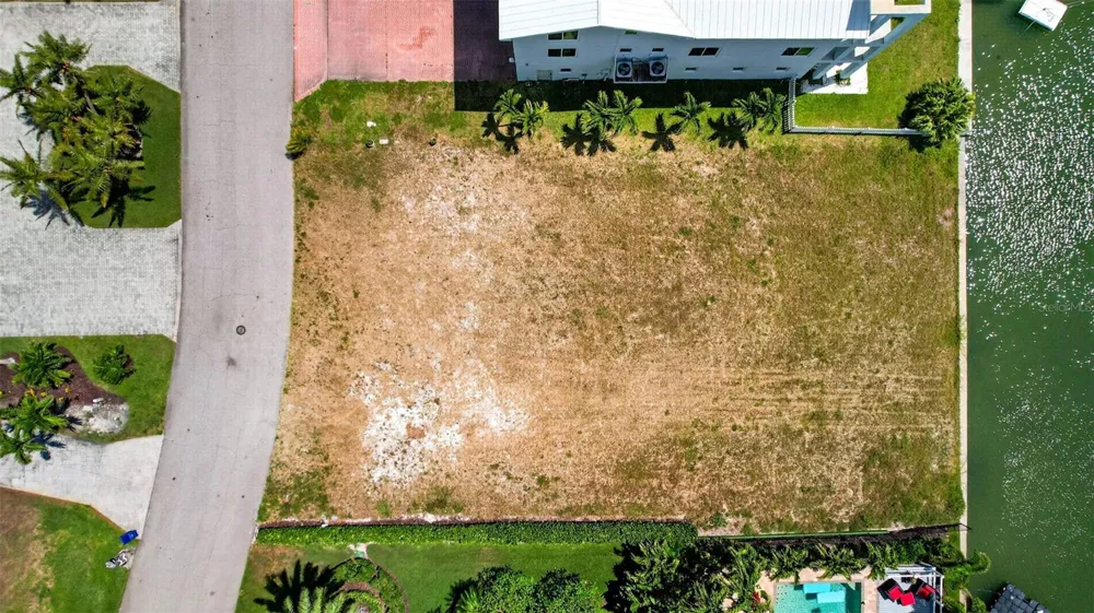 1 1ST AVENUE S Tierra Verde, FL 33715