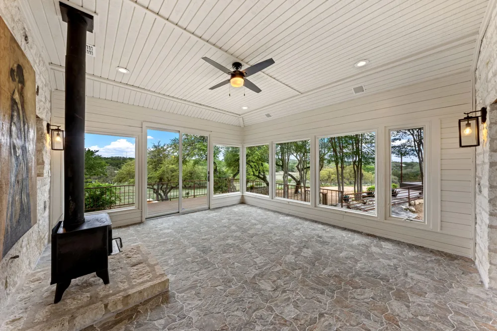 100 Rainbow's End Wimberley, TX 78676