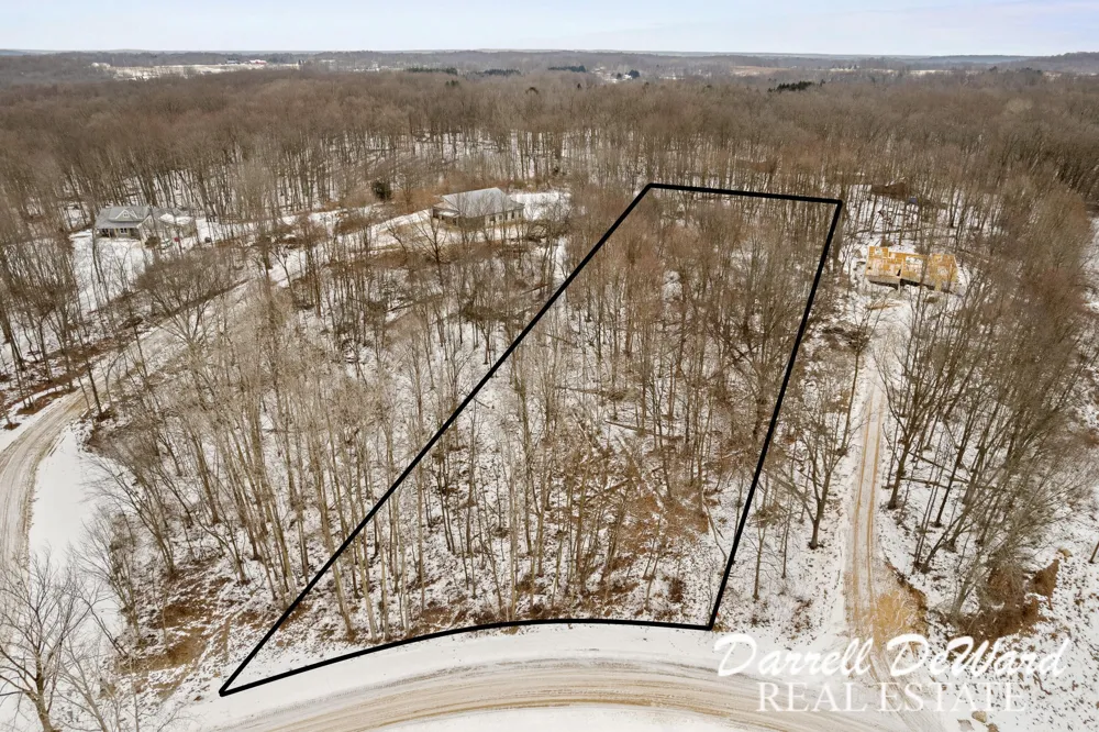 North Ridge Court Middleville, MI 49333