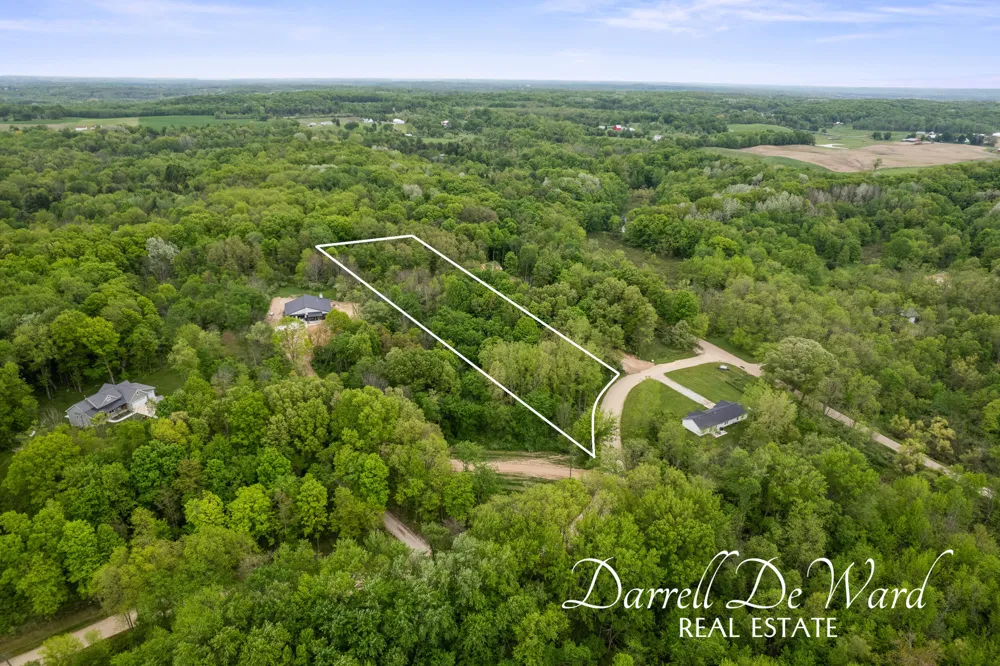 North Ridge Court Middleville, MI 49333
