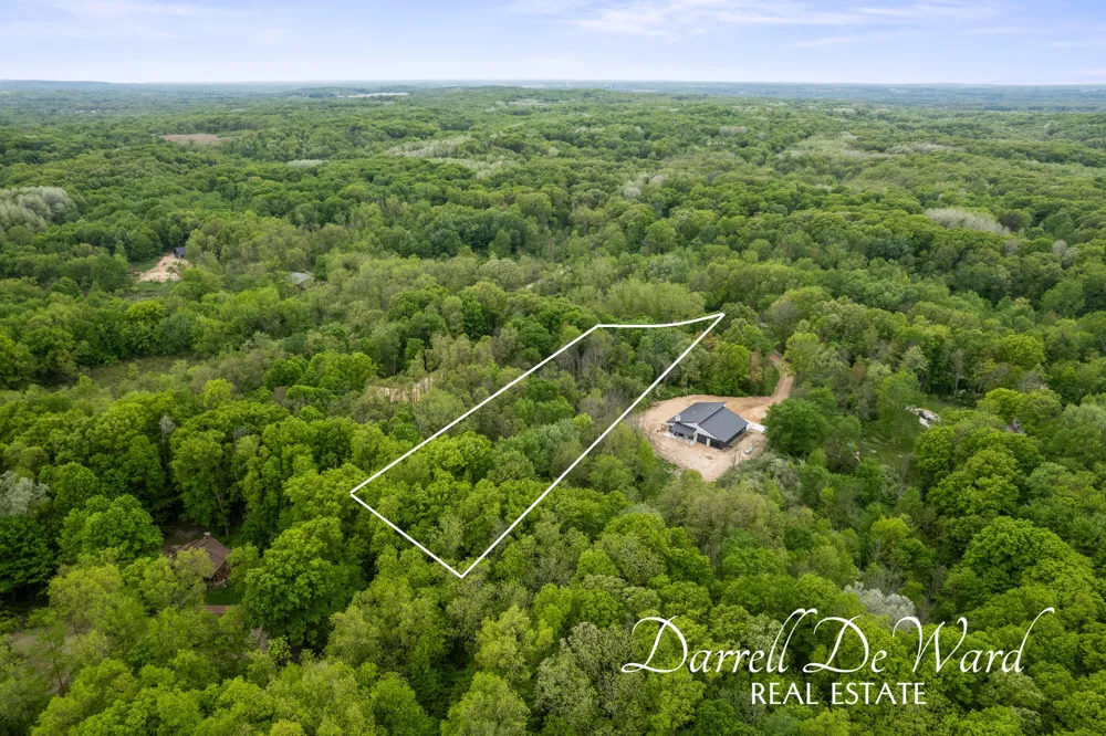 North Ridge Court Middleville, MI 49333