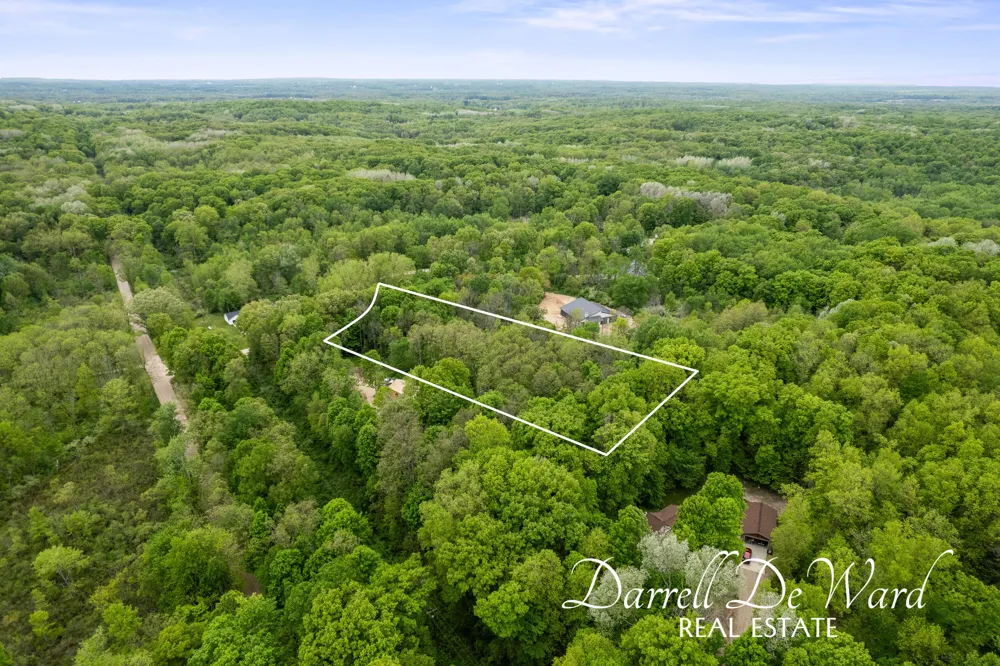 North Ridge Court Middleville, MI 49333