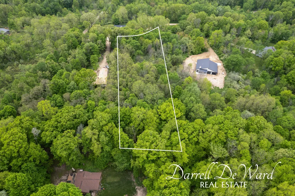North Ridge Court Middleville, MI 49333