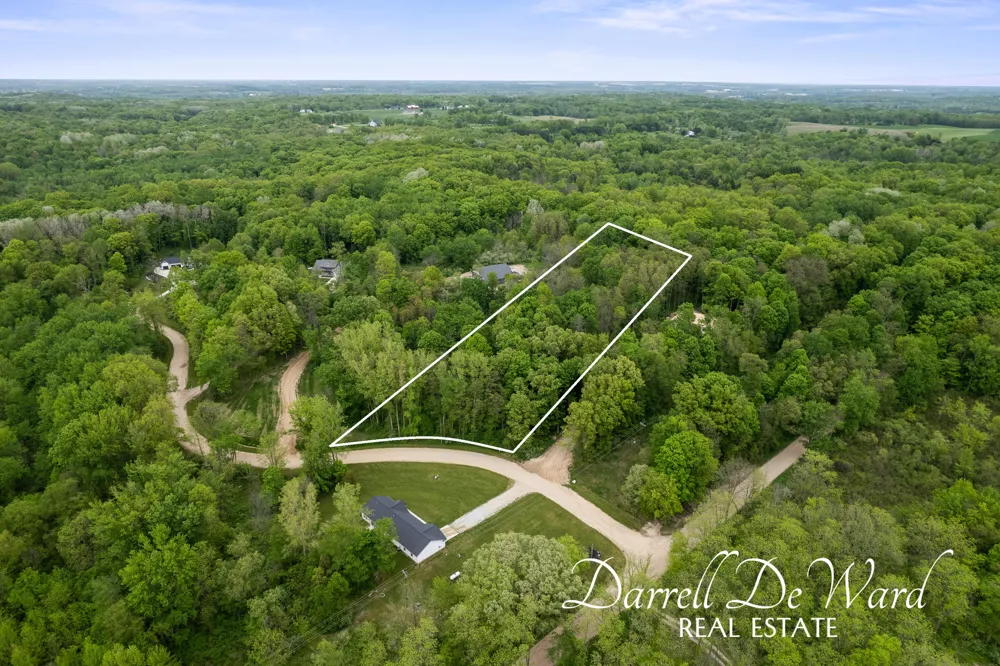 North Ridge Court Middleville, MI 49333
