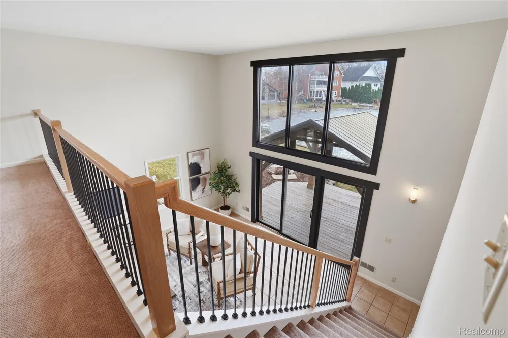 5370 Edgelake Drive Hamburg Township, MI 48169