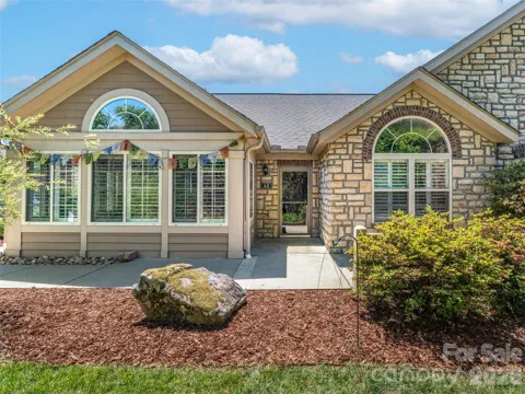 60 Mountain Meadow Circle #E2