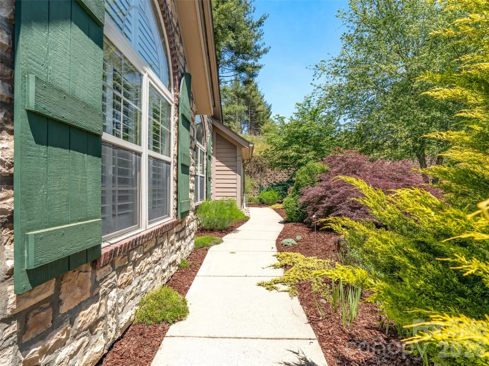 60 Mountain Meadow Circle #E2 Weaverville, NC 28787