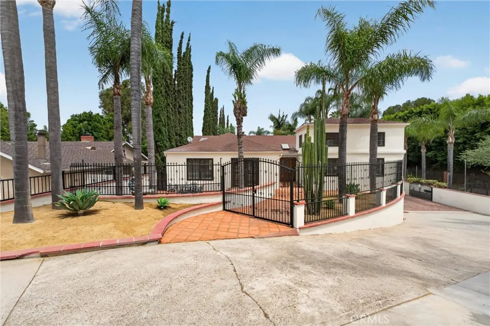 170 S Mohler Anaheim Hills, CA 92808