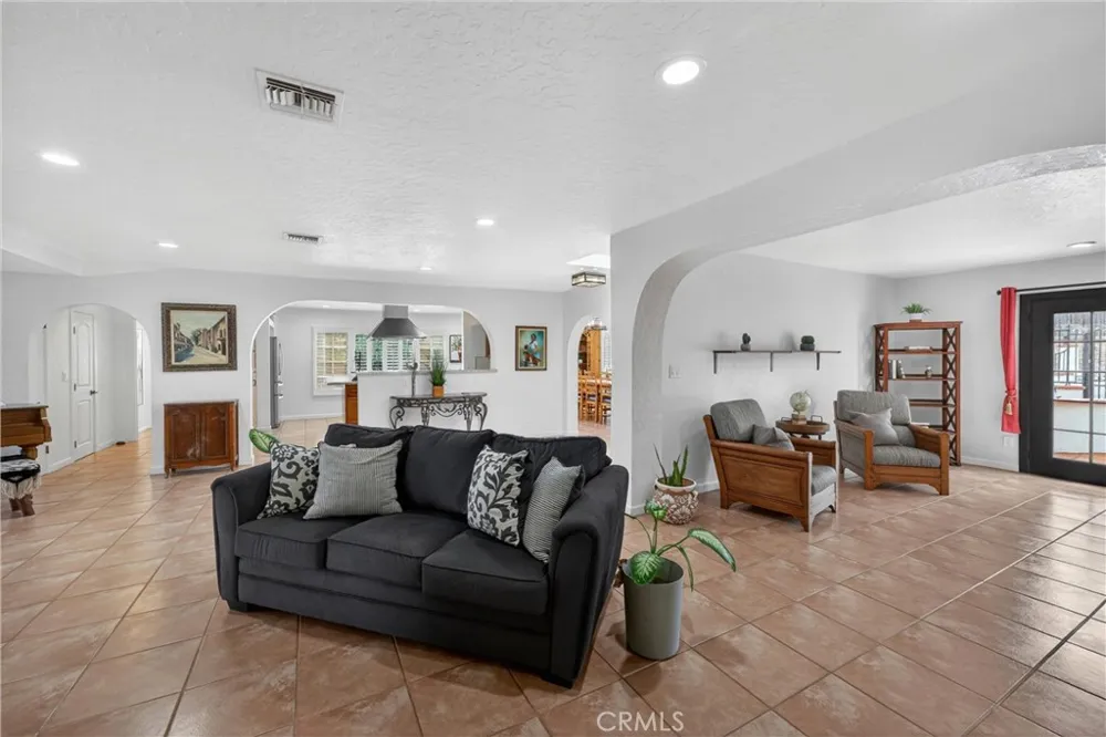 170 S Mohler Anaheim Hills, CA 92808