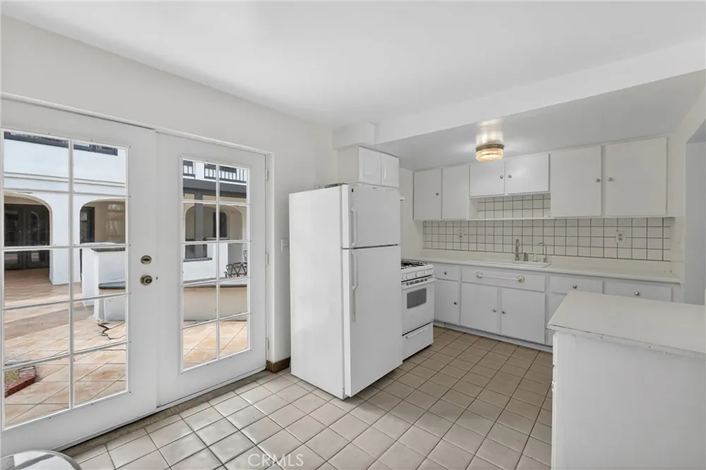 170 S Mohler Anaheim Hills, CA 92808